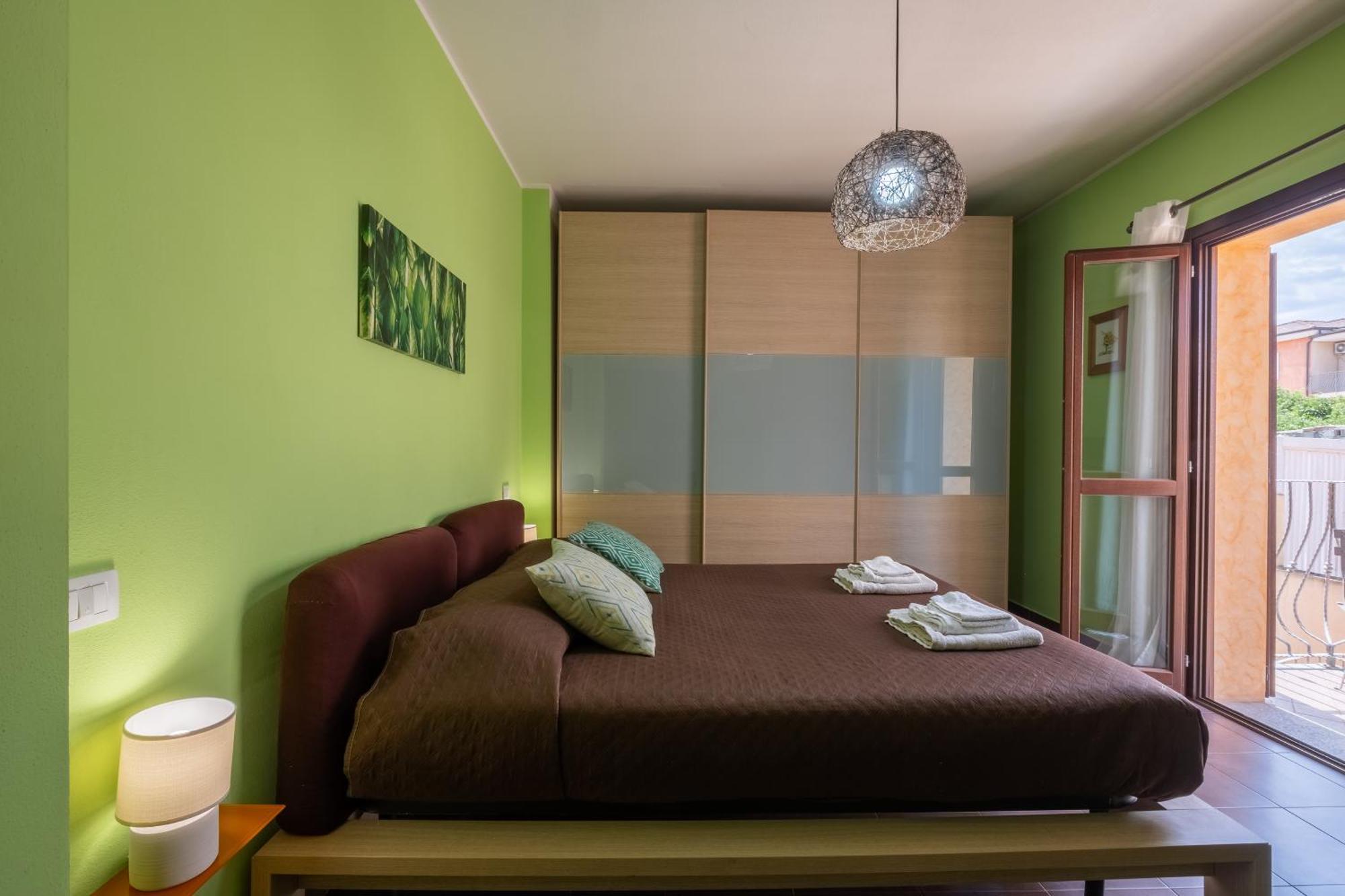 Butterfly Apartment Cagliari - Self Check-In, No Kitchen Екстер'єр фото