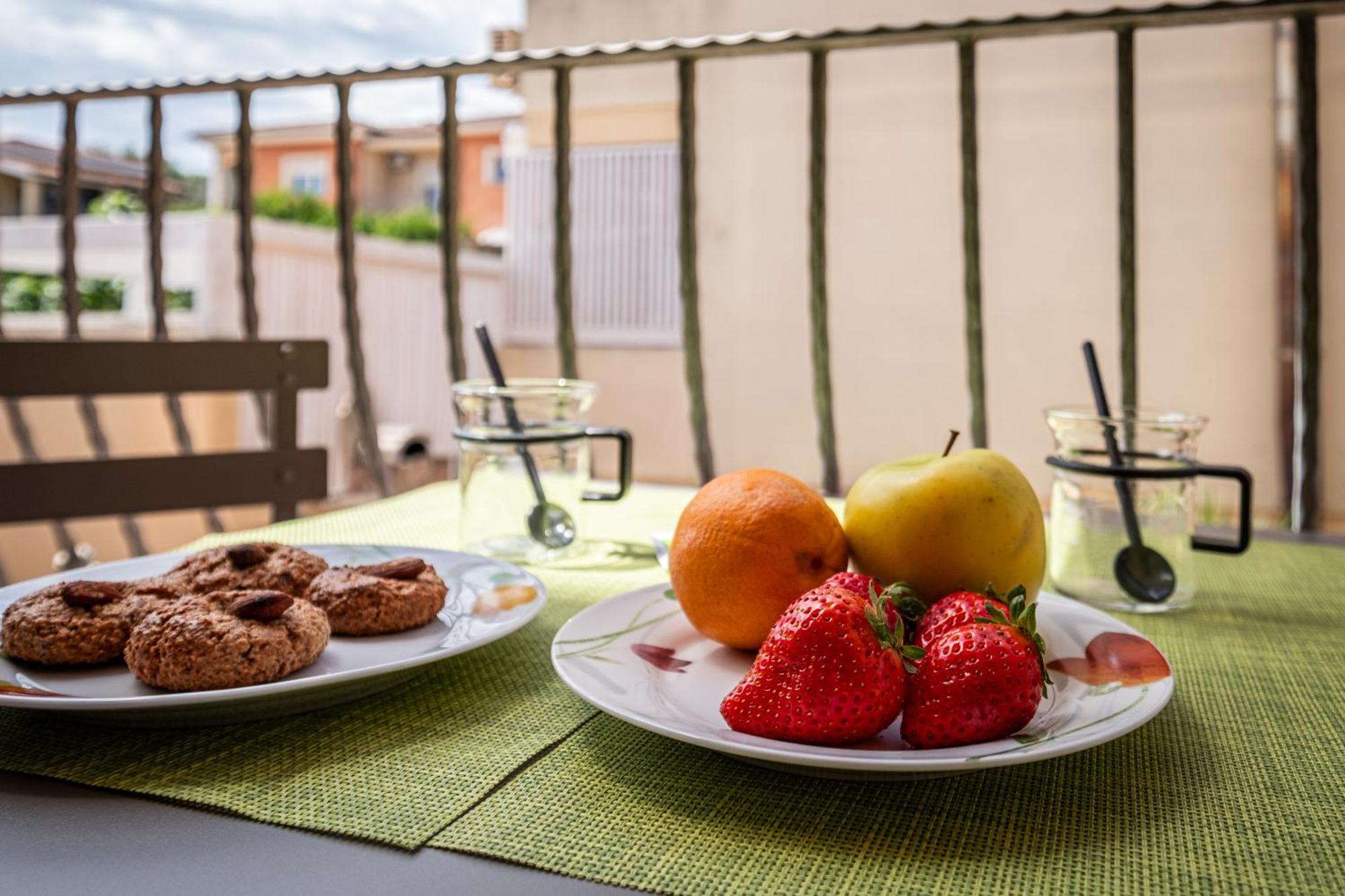 Butterfly Apartment Cagliari - Self Check-In, No Kitchen Екстер'єр фото